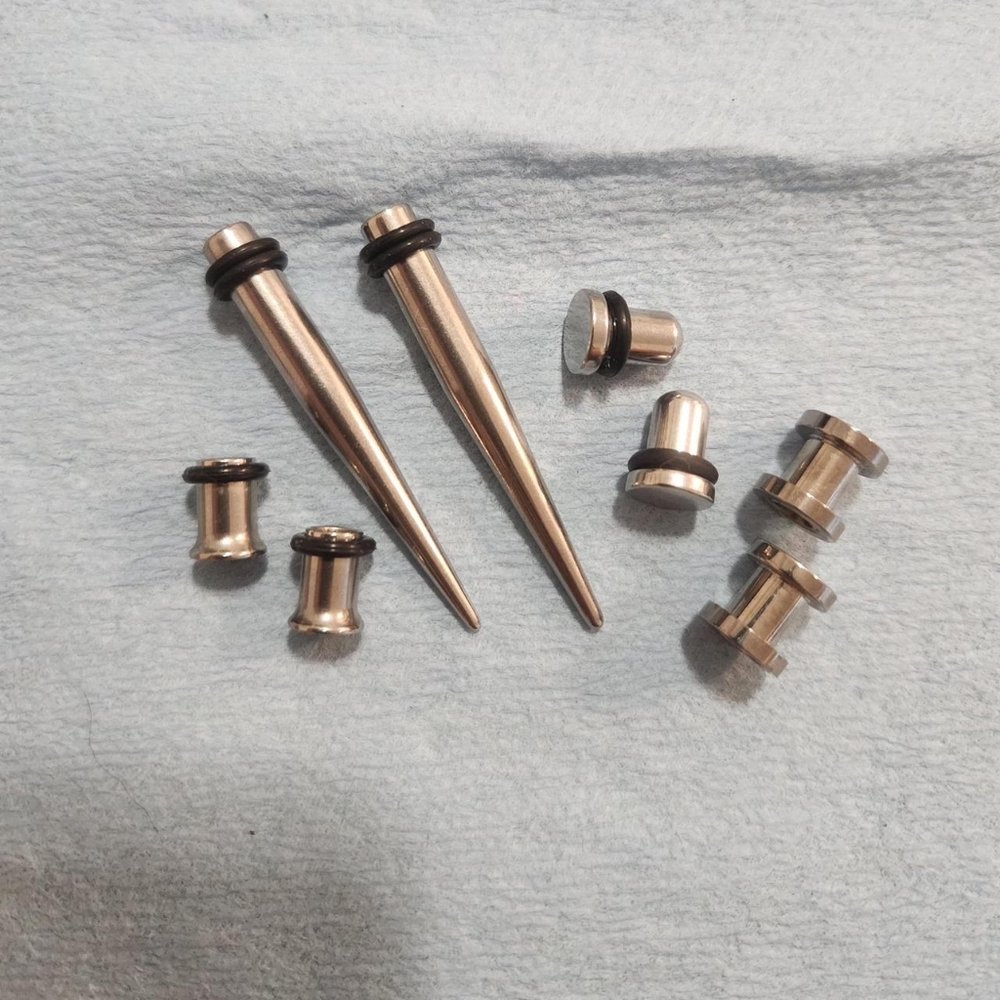 2g steel tapers, plugs and tunnels